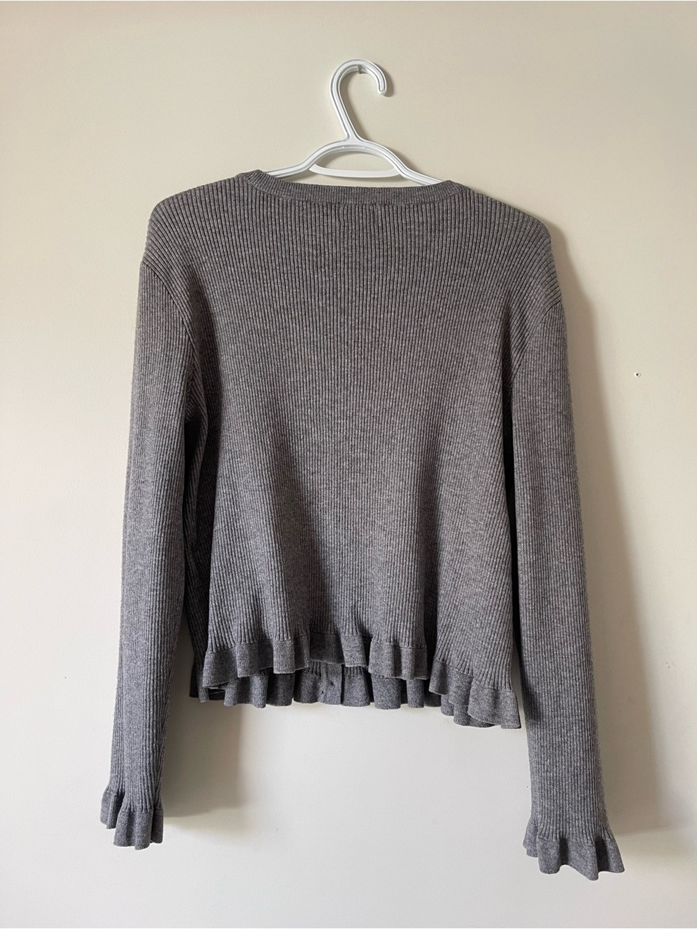 H&M Gray Ribbed Button-Front Cardigan - Picture 4 of 4
